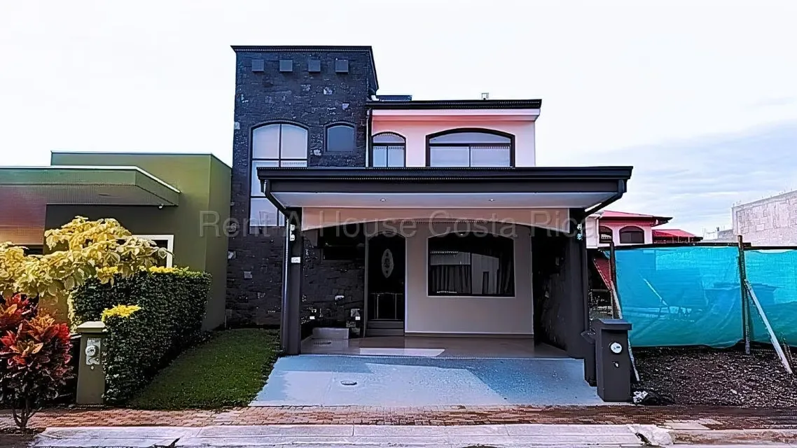Alquiler de Casa en El Coyol de Alajuela. 26-2154