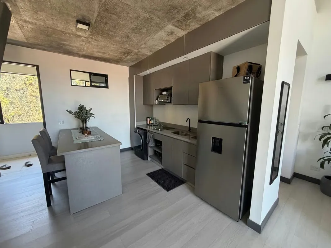 Alquiler de Apartamento Tipo Loft Amueblado en SANTA ANA.