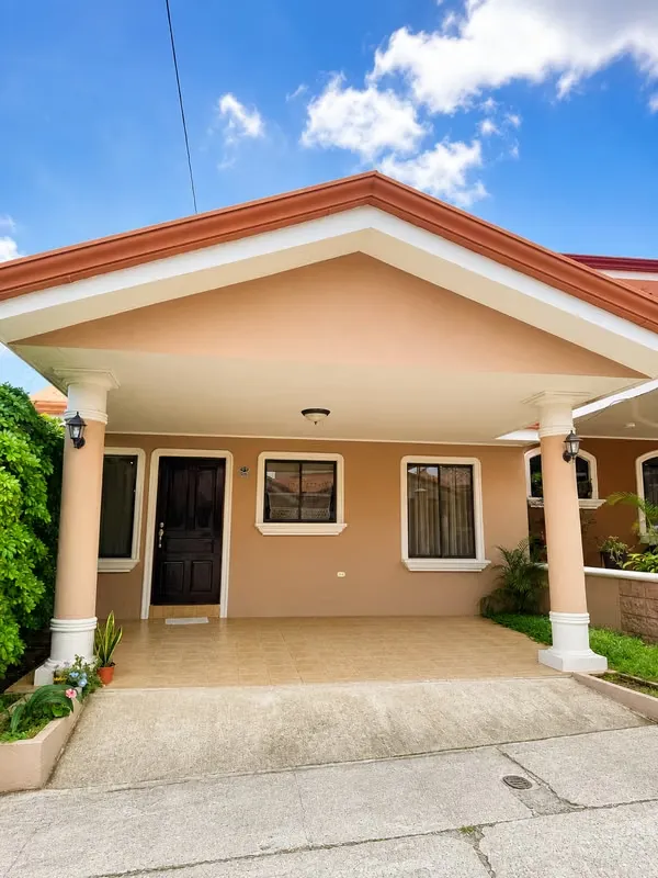 SE ALQUILA CASA DE 3 HABITACIONES EN CONDOMINIO HACIENDA SAN AGUSTÍN | SAN FRANCISCO DE HEREDIA