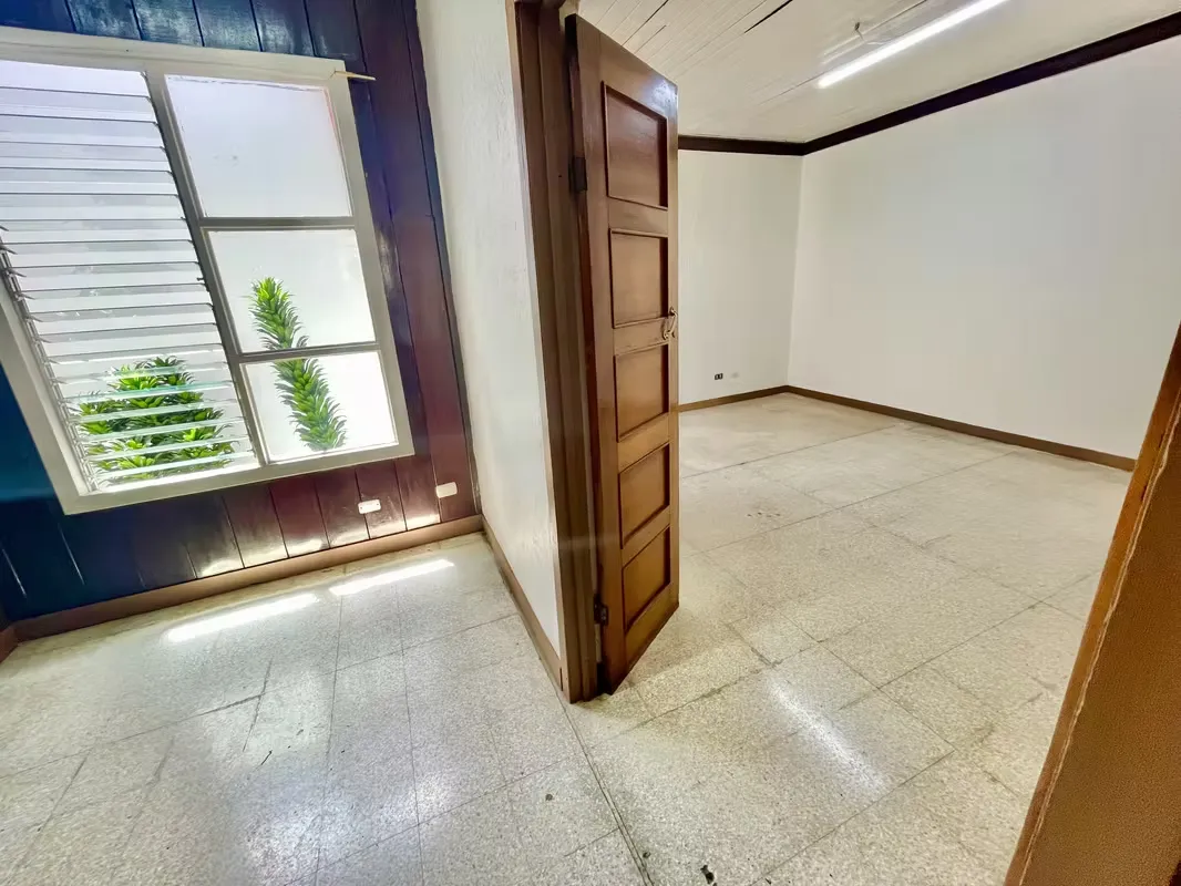 Oficina En Alquiler En El Corazón De Heredia