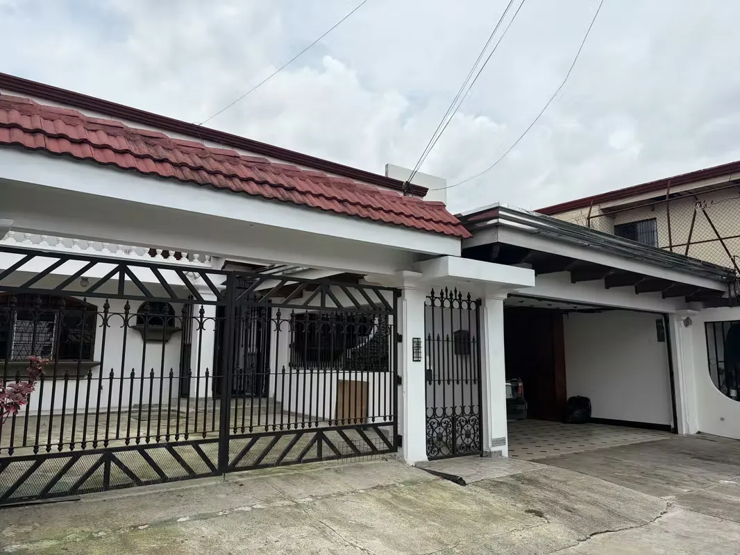 Alquiler comercial y residencial en La Sabana.