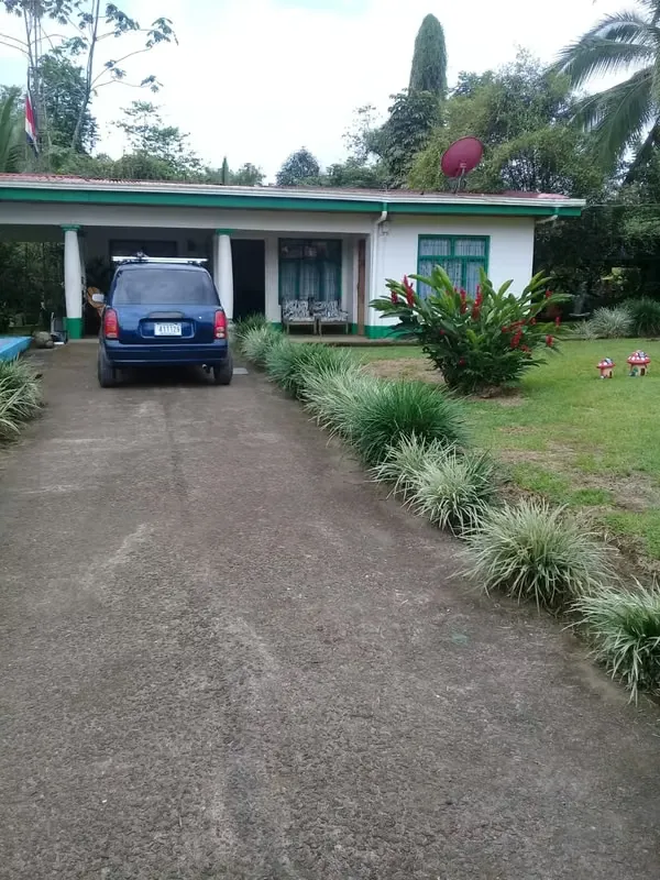 Farm with 3 houses in Argentina, Pocora, Limon. For sale