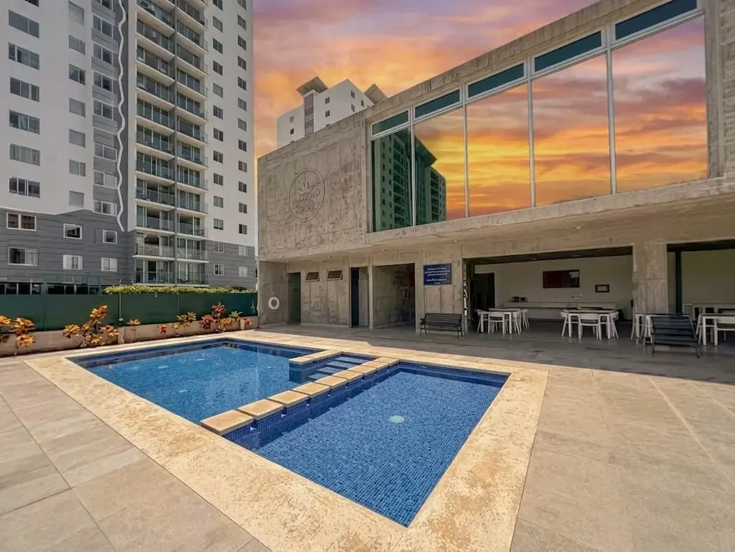 VENTA DE APARTAMENTO EN CONDOMINIO ALTAMIRA AMUEBLADO
