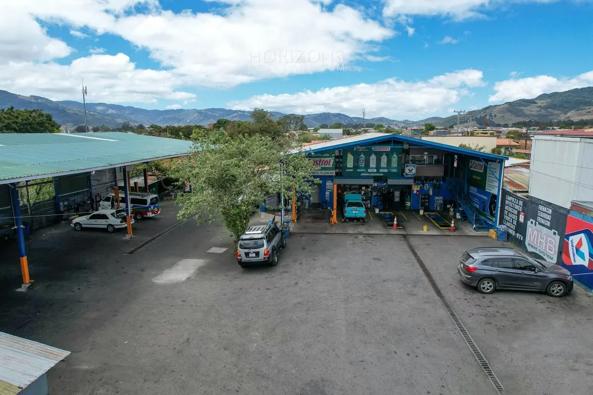 Se Vende Lubricentro En Tejar del Guarco Cartago Capacidad Para Atender NJA03