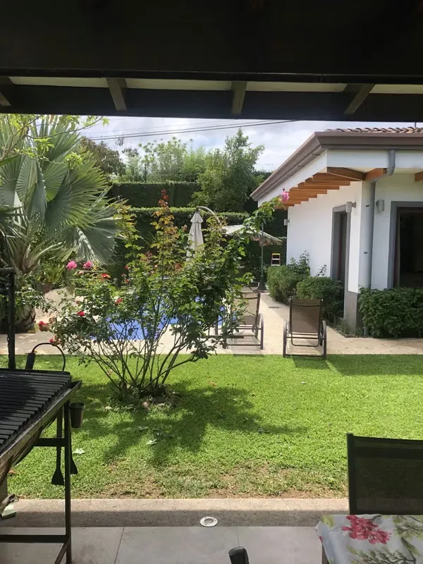 En jaboncillos, Escazu! Casa con master en piso 1PiscinaJsrdin $1.100.000