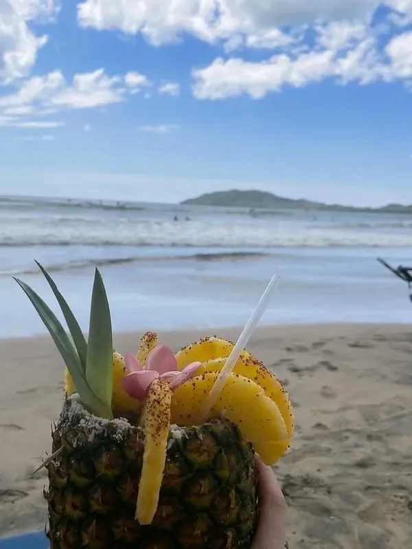 "Descubri Vista del Barco, una oportunidad de propiedad frente al mar en Playas del Coco, Guanacaste, Costa Rica. Ubicada directamente sobre la playa y a distancia caminable del centro ...