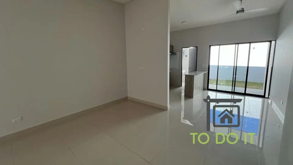 EXCELENTE CASA- PARA SEGUIR ESTRENANDO !!
