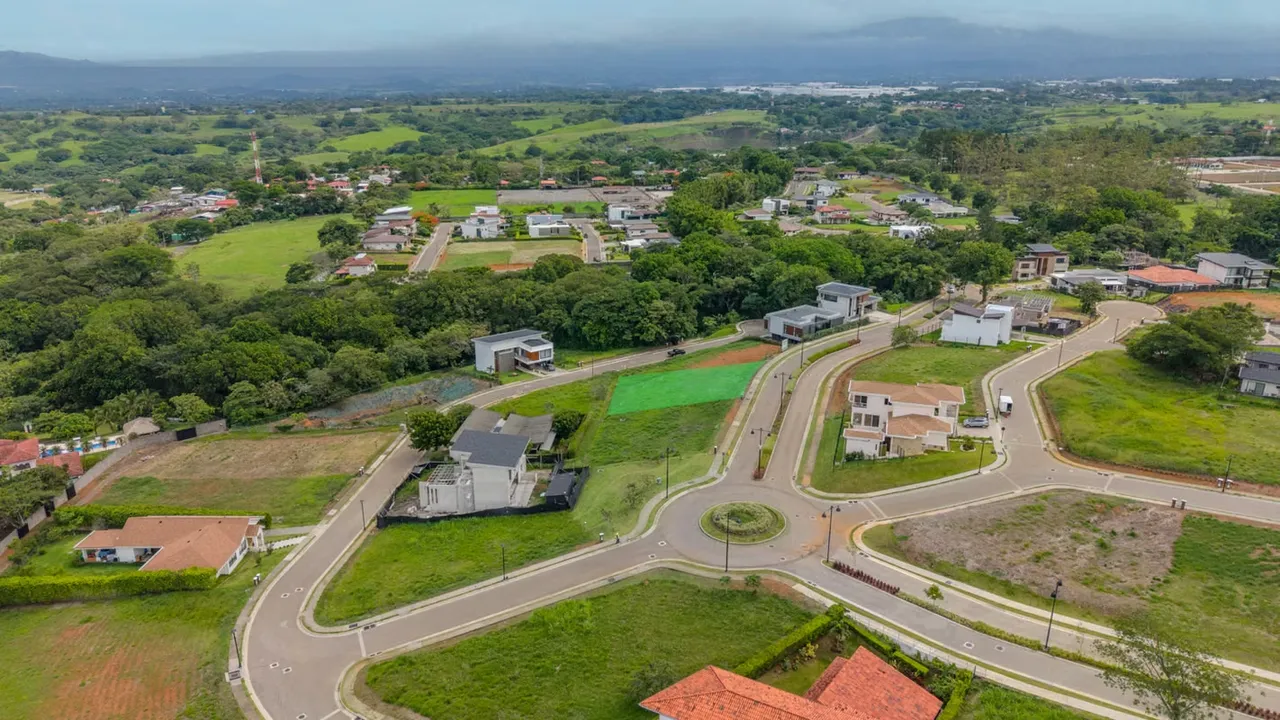 This 844 m² lot is located in Espavel Condominium, an exclusive community surrounded by nature, ...