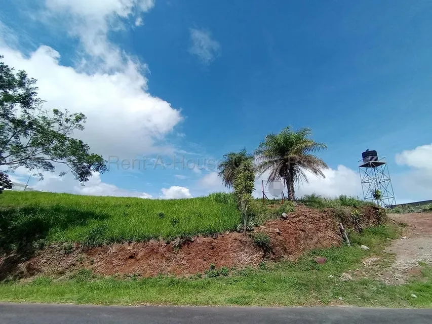 Venta de Lote en Hacienda Vieja-Orotina.  26-2185 LCV NEGOCIABLE